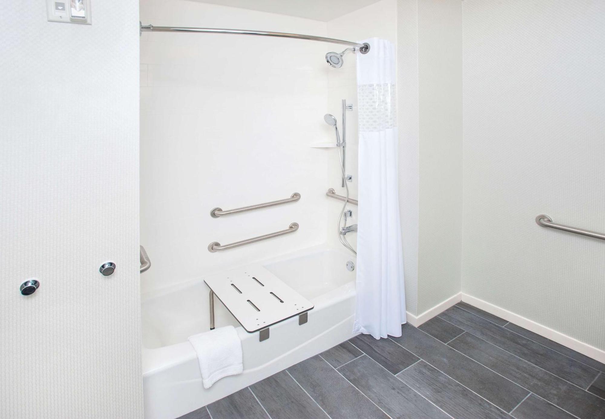 Hampton Inn&suites Lax Hotel